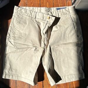 Vineyard Vines Tan Shorts